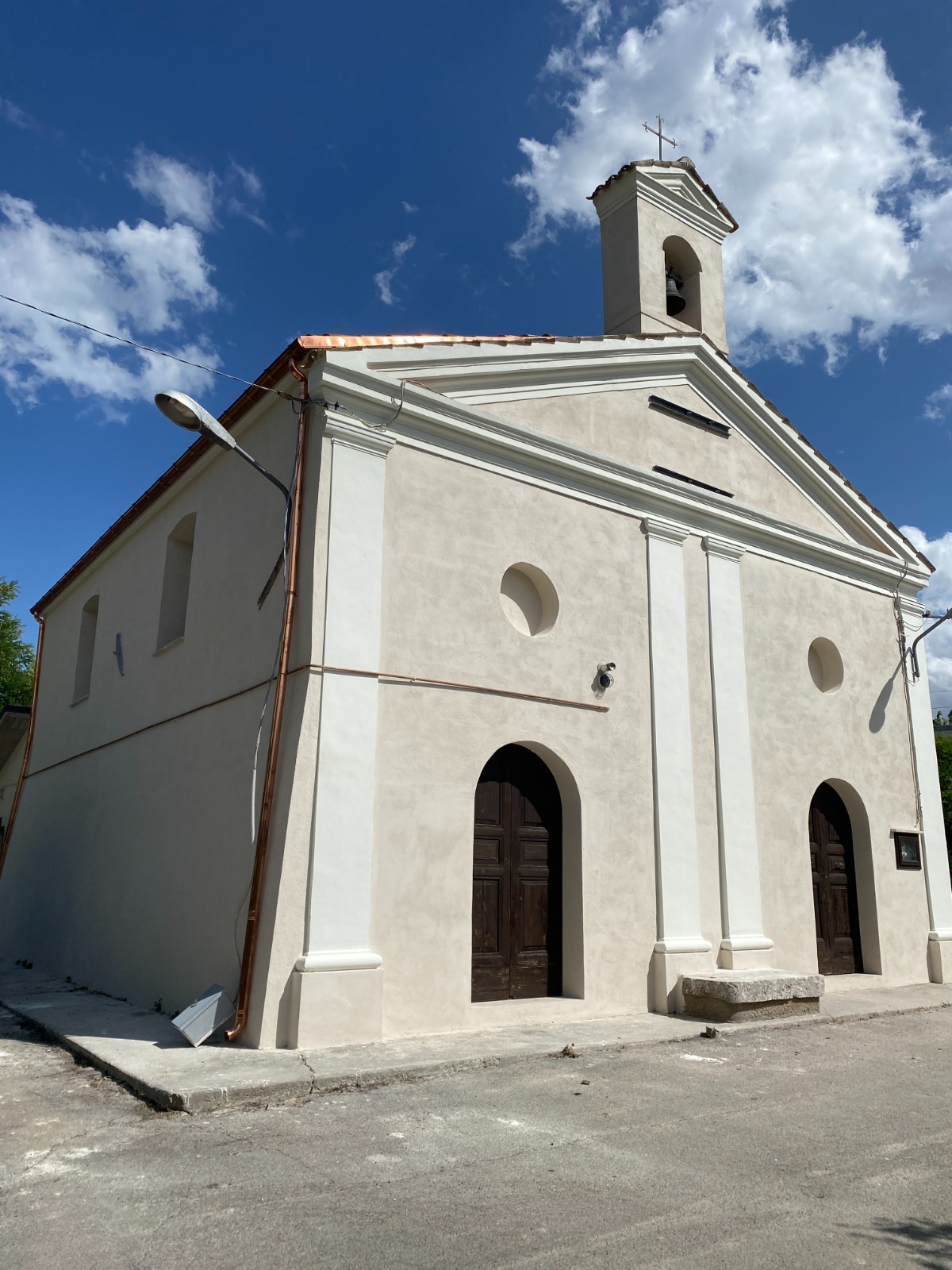 Chiesa_-_esterno_2.jpg