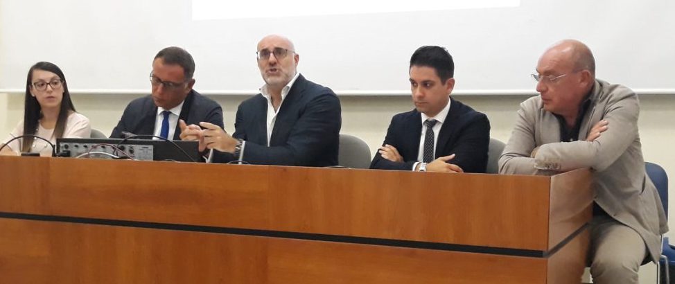 Conferenza-Stampa-Di-Primio-Alessandrini-assessori-Teramo-direttore-Anci-Abruzzo--1000x683.jpg