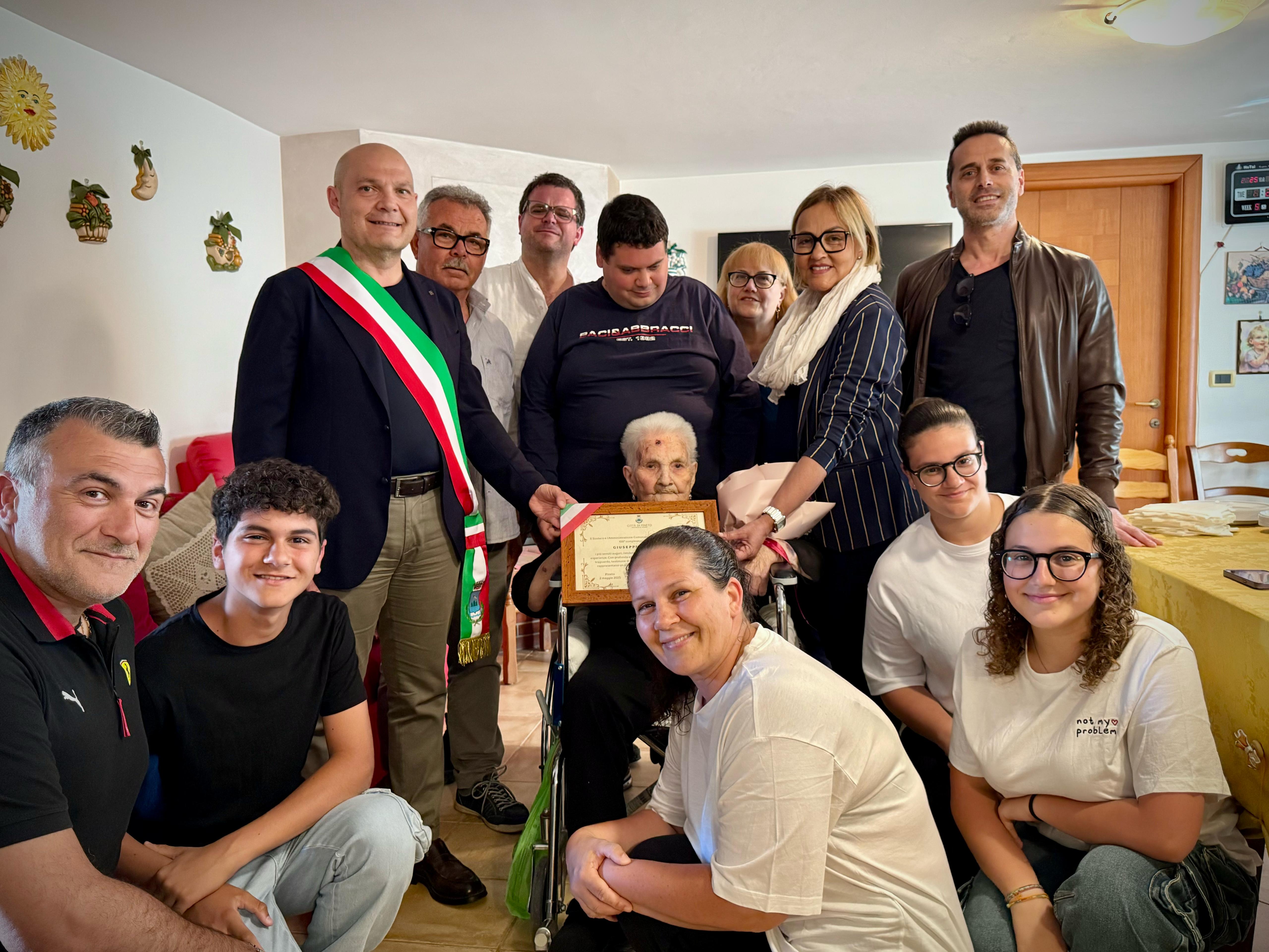 Consegna_targa_copia.jpg