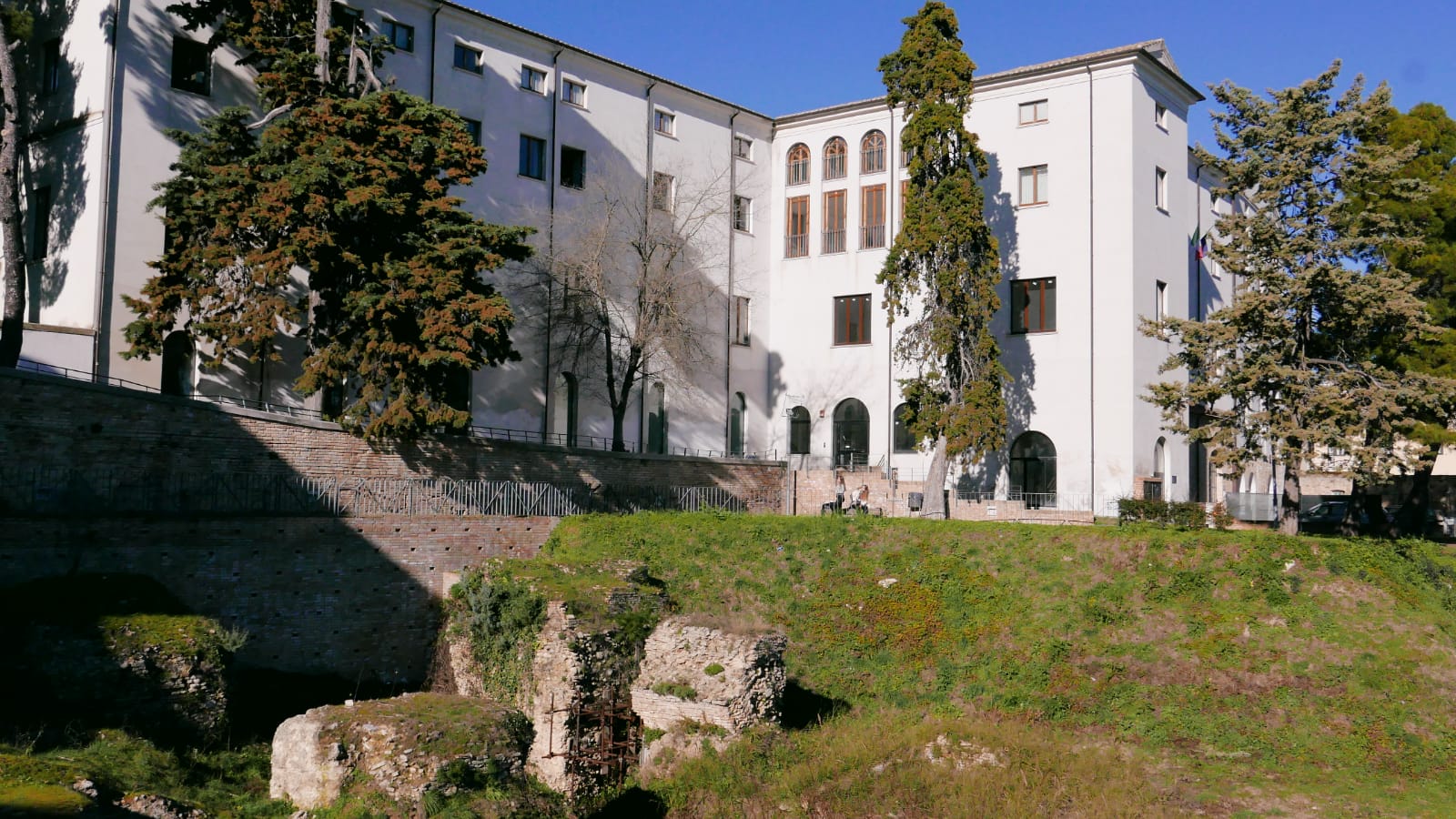 Istituto Adone Zoli Atri