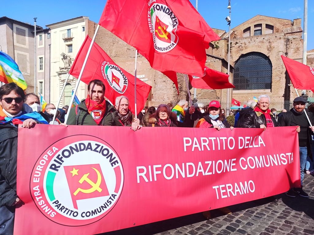 Manifestazione_per_la_pace_a_Roma_sabato_5_marzo_2022_Rifondazione_Comunista_Teramo_web.jpg