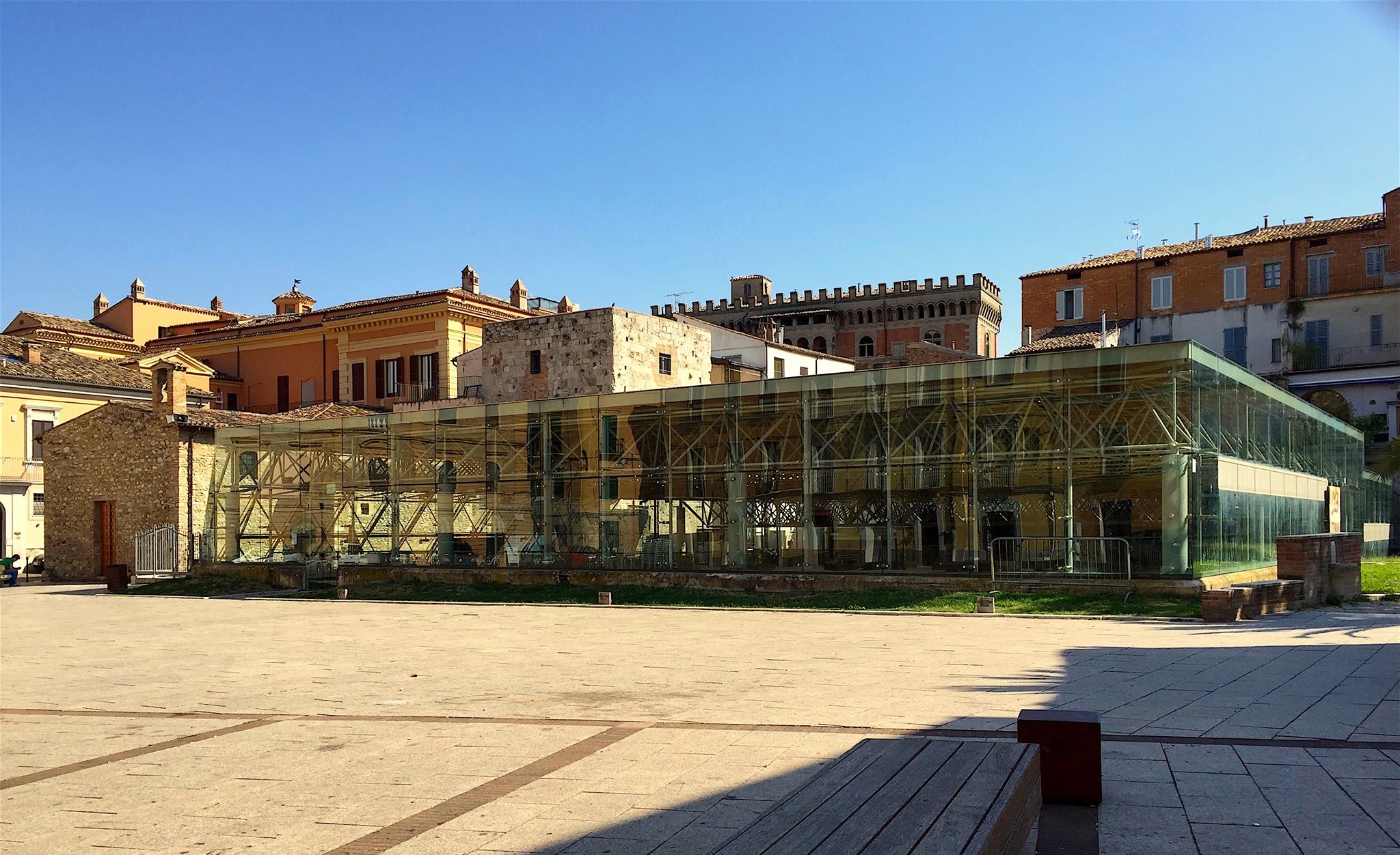 Piazza-SantAnna-Teramo.jpg