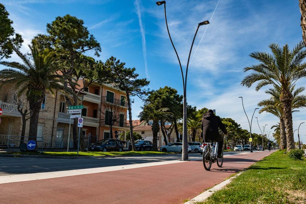 Pista_Ciclabile_Roseto.jpg