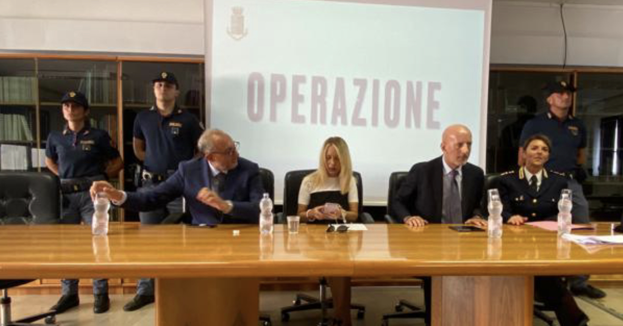 Poliziaconfe