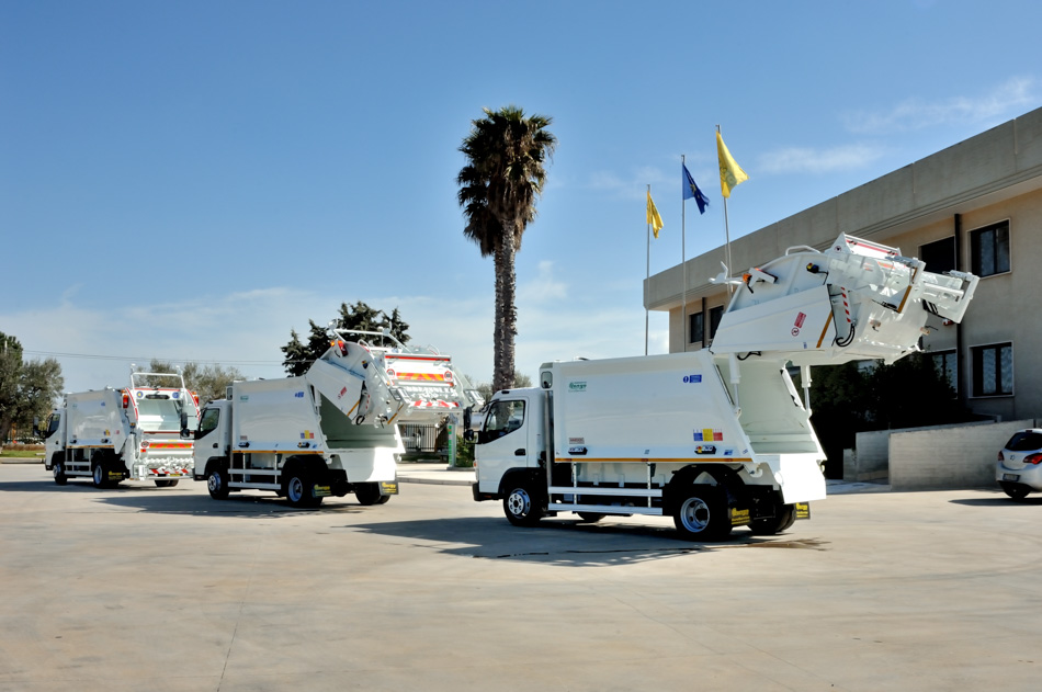 compattatore-2-assi-longo-euroservice-conversano-8.jpg
