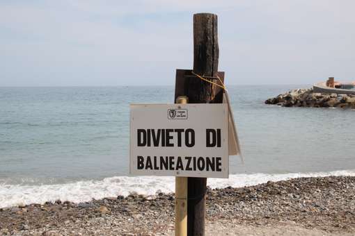 divieto balneazione