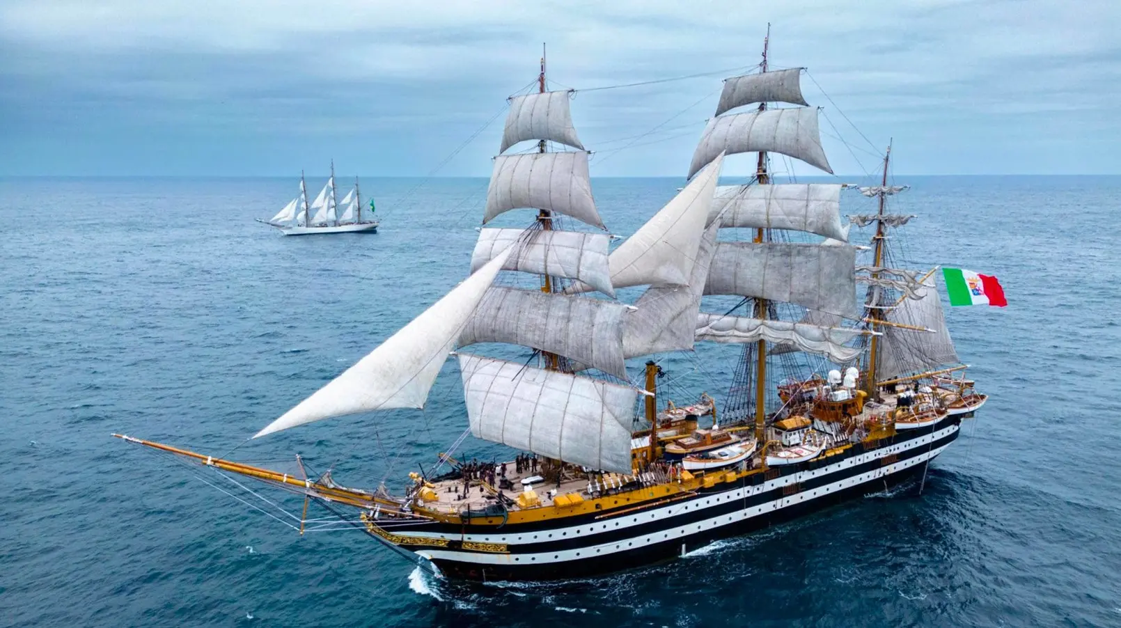 la-nave-amerigo-vespucci-tornera-al-porto-di-ancona-dal-2-al-5-aprile-per-le-visite-e-possibile-fare-la-prenotazione-online.webp