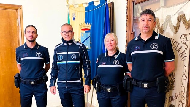 nuova_uniforme_polizia_locale_lanciano.jpg
