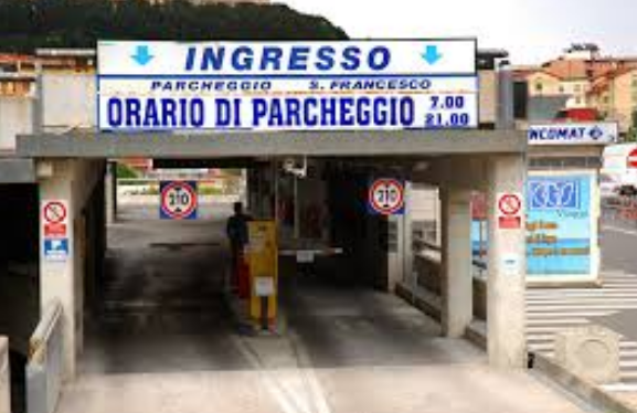 parcheggiosanfrancesco