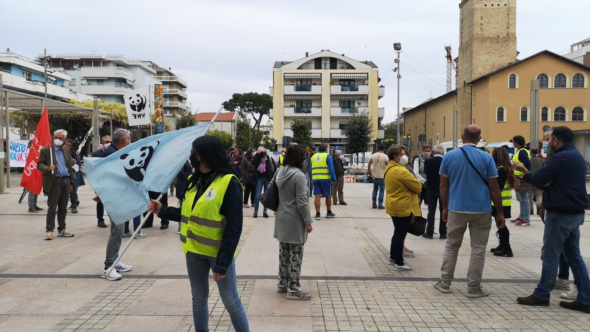 roseto-manifestazione-sul-pan.jpeg