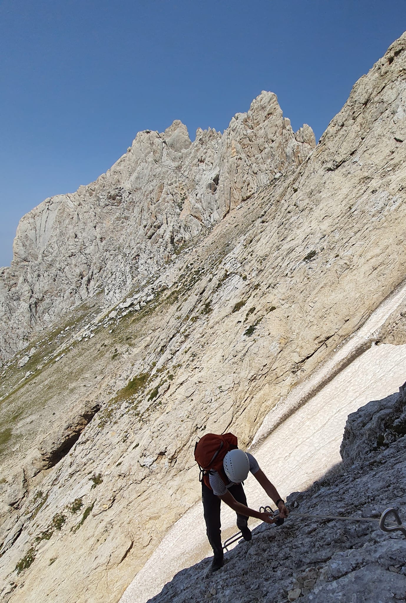 sulla_Ferrata_dei_Ginepri.jpeg