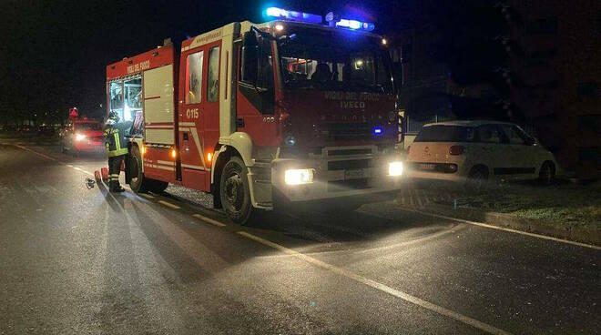 vigili-del-fuoco-notte-pompieri-585963.660x368.jpg